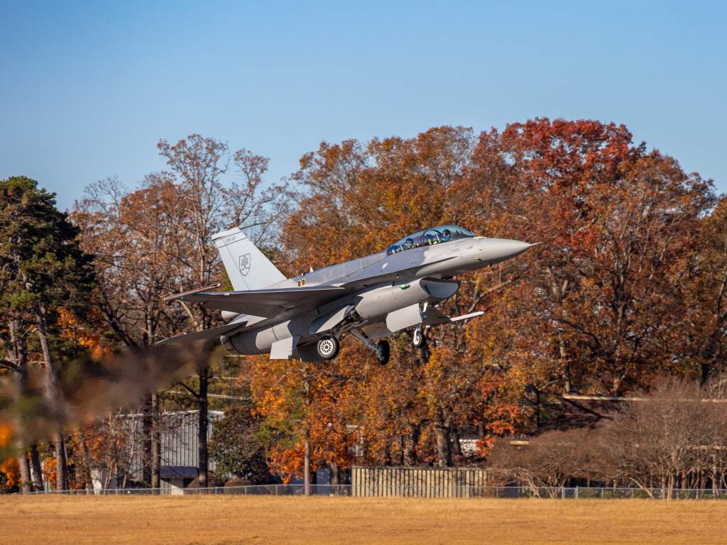 Lockheed Martin dodáva prvé slovenské stíhačky F-16 Block 70